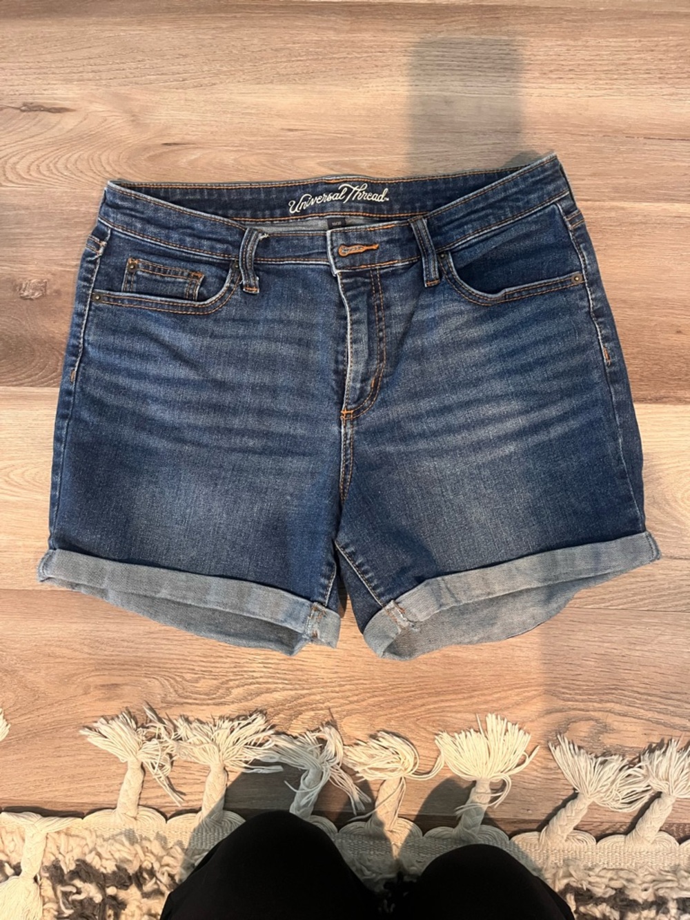 Universal Thread Indigo Roll-Cuff Women's Denim Shorts